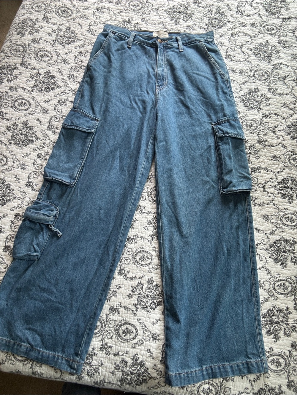 Wide leg “Universal Thread” from Target Blue Denim Jeans
